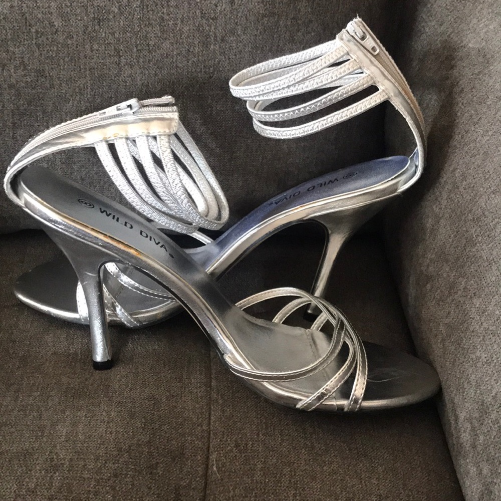 Silver zip back heels